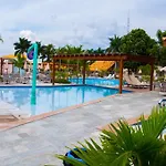 Diroma Resort Piscina 24 H Com Bar Molhado