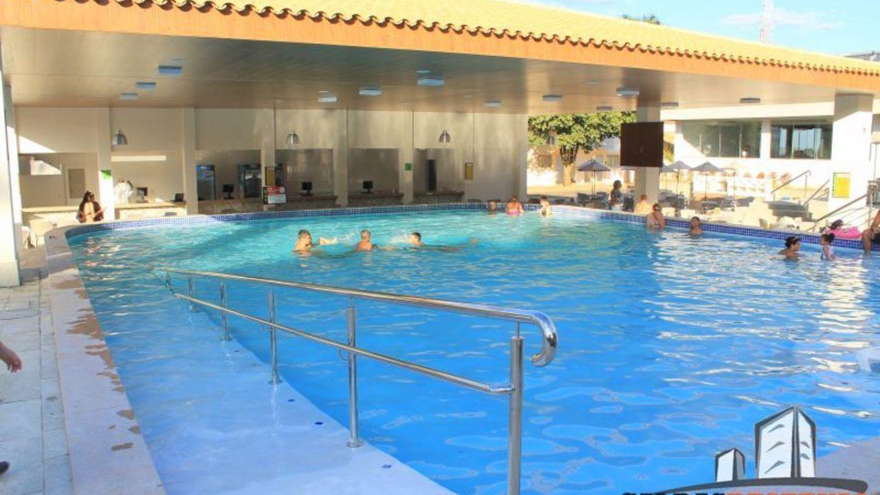 Diroma Piscina 24 H Com Bar Molhado * Caldas Novas